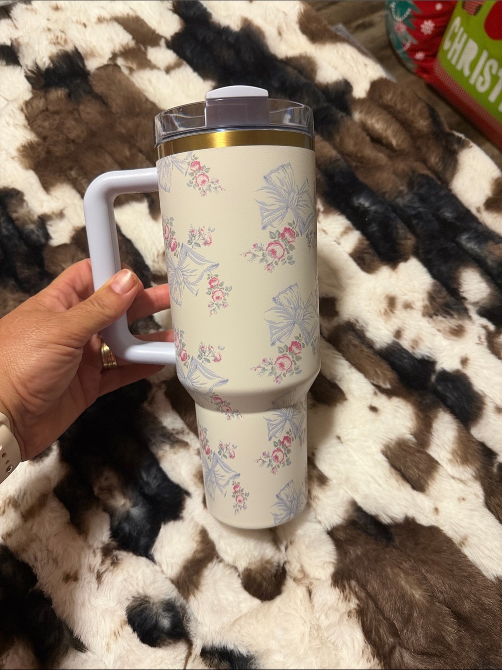 Stanley LoveShackFancy Floral Tumbler in Cream & Pink Like New - Picture 5 of 7
